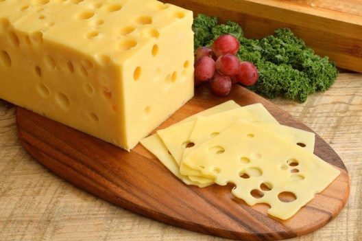 kenapa keju swiss berlubang